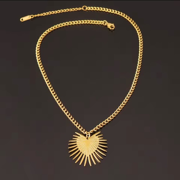 Zara “Radiance” Heart Sunburst Sunbeam Ray Regal Royal Statement Steel Necklace - Picture 7 of 7